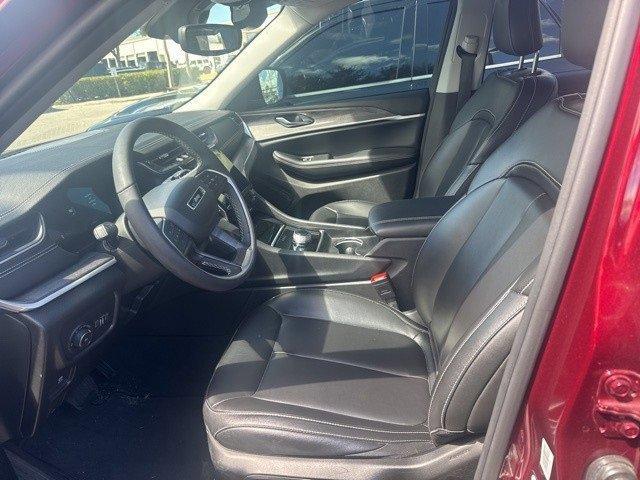 used 2024 Jeep Grand Cherokee car, priced at $33,921
