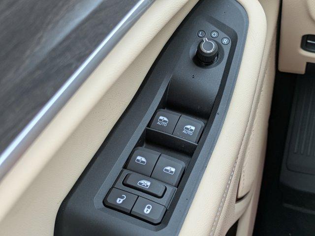 new 2025 Jeep Grand Cherokee car, priced at $44,990