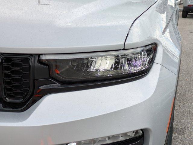 new 2025 Jeep Grand Cherokee car, priced at $44,990