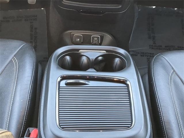 used 2021 Chrysler Pacifica car, priced at $18,491