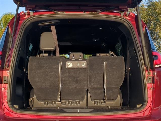 used 2021 Chrysler Pacifica car, priced at $18,491