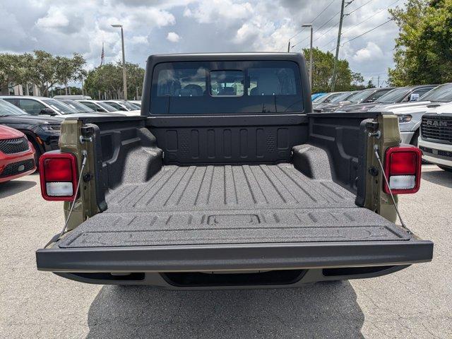 new 2025 Jeep Gladiator car, priced at $39,835