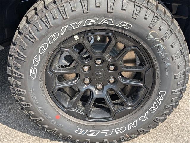new 2025 Ram 1500 car, priced at $62,560