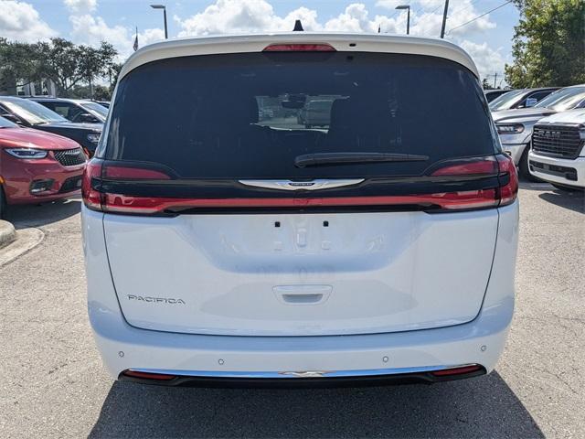 new 2025 Chrysler Pacifica car, priced at $40,925