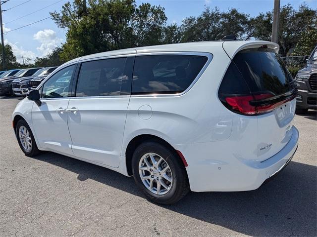 new 2025 Chrysler Pacifica car, priced at $40,925
