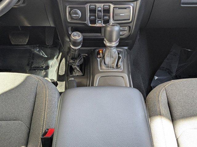 new 2025 Jeep Gladiator car, priced at $41,930