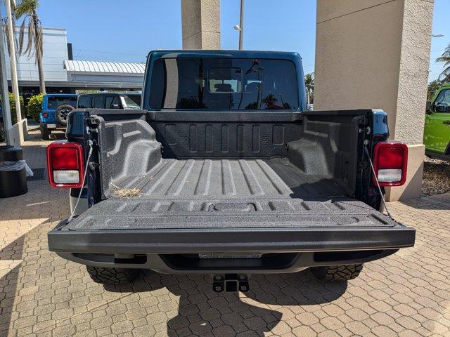 new 2025 Jeep Gladiator car, priced at $41,930
