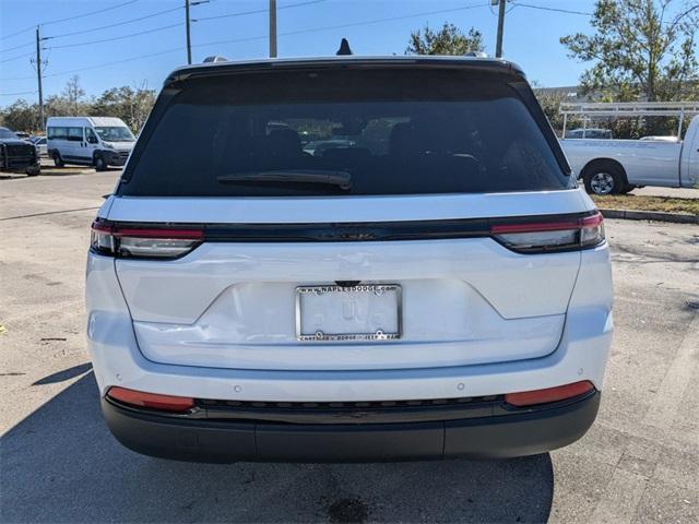 new 2025 Jeep Grand Cherokee car, priced at $37,935