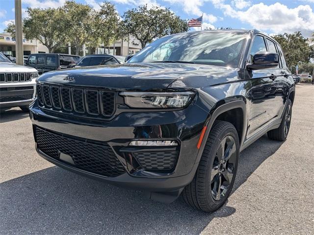 new 2025 Jeep Grand Cherokee car, priced at $41,920