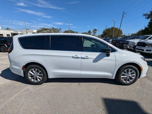 new 2025 Chrysler Pacifica car, priced at $45,420