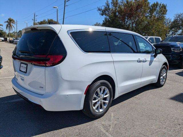 new 2025 Chrysler Pacifica car, priced at $45,420