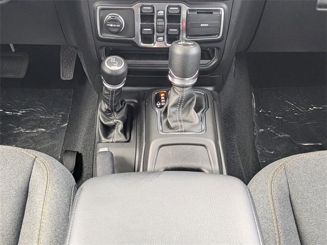 new 2025 Jeep Wrangler car, priced at $39,954