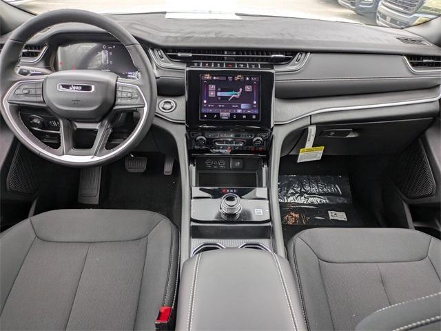 new 2025 Jeep Grand Cherokee car, priced at $34,470