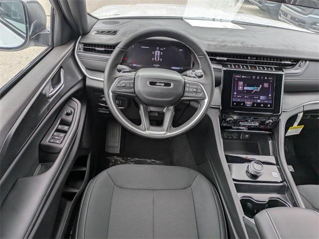 new 2025 Jeep Grand Cherokee car, priced at $34,470