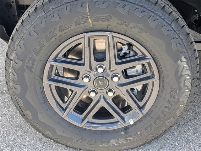 new 2025 Jeep Gladiator car, priced at $39,975