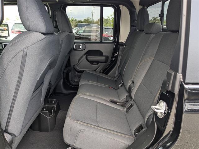 new 2025 Jeep Gladiator car, priced at $44,989