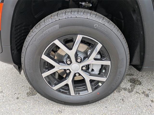 new 2025 Jeep Grand Cherokee car, priced at $38,490