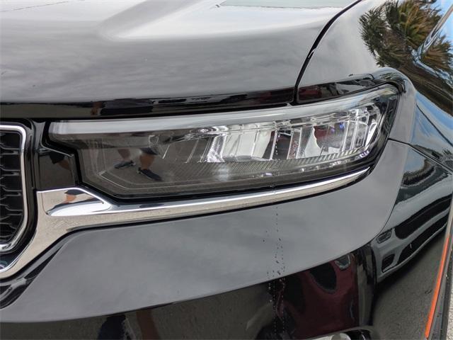 new 2025 Jeep Grand Cherokee car, priced at $38,490