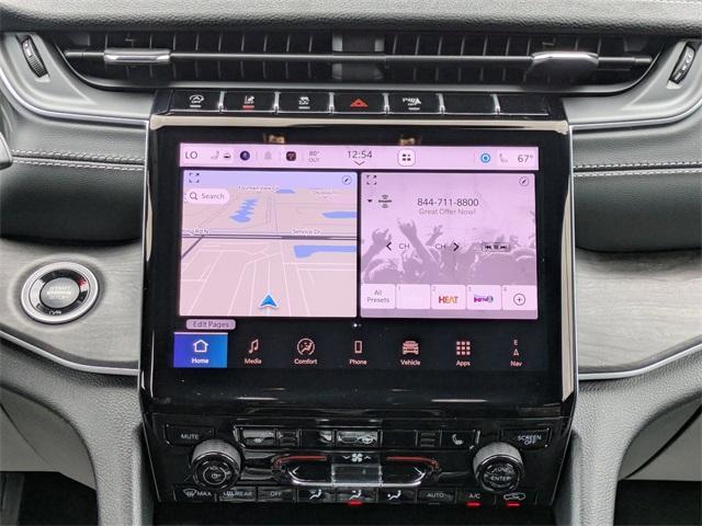 new 2025 Jeep Grand Cherokee car, priced at $38,490