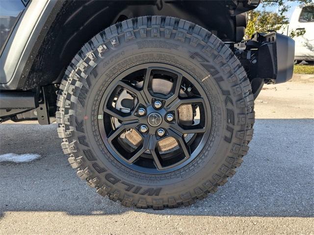 new 2025 Jeep Wrangler car, priced at $48,230