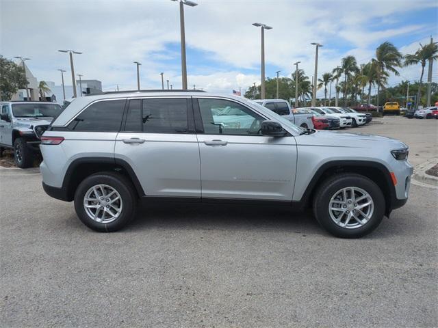 new 2024 Jeep Grand Cherokee car, priced at $34,980