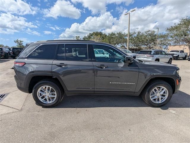new 2025 Jeep Grand Cherokee car, priced at $34,970