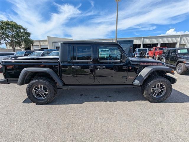 new 2025 Jeep Gladiator car, priced at $49,880