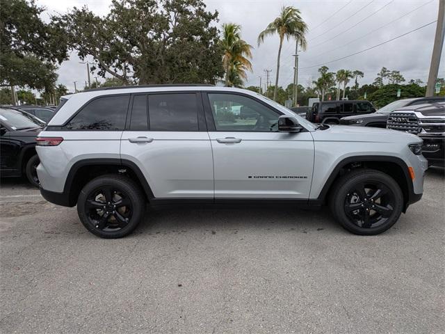 new 2025 Jeep Grand Cherokee car, priced at $37,375