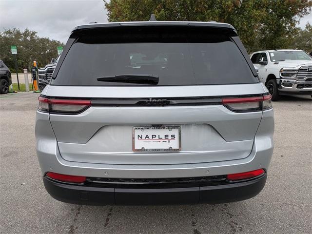 new 2025 Jeep Grand Cherokee car, priced at $37,375