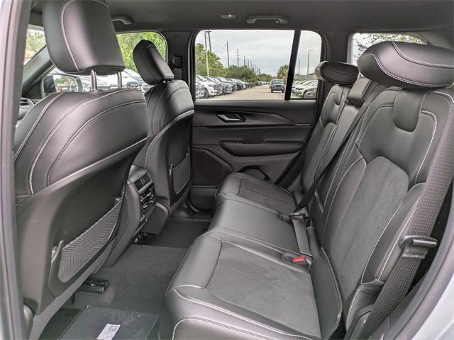 new 2025 Jeep Grand Cherokee car, priced at $37,375