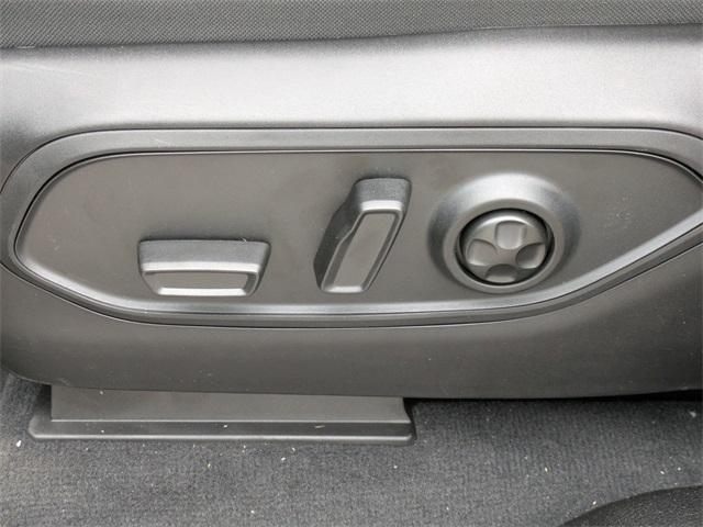 new 2025 Jeep Grand Cherokee car, priced at $37,375