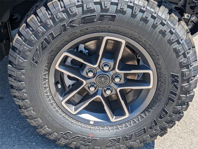 new 2025 Jeep Gladiator car, priced at $46,940