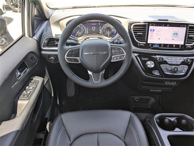 new 2025 Chrysler Pacifica car, priced at $35,934
