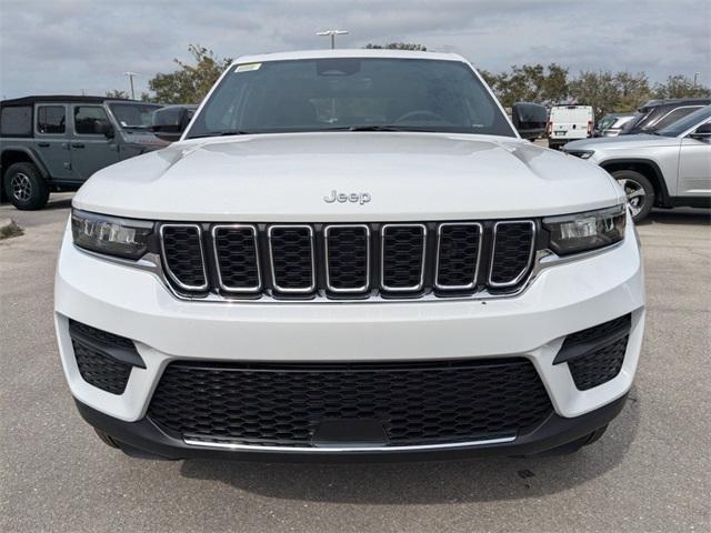 new 2025 Jeep Grand Cherokee car, priced at $38,875