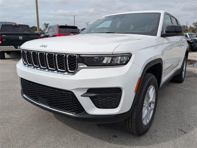 new 2025 Jeep Grand Cherokee car, priced at $38,875