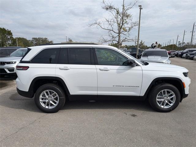 new 2025 Jeep Grand Cherokee car, priced at $38,875