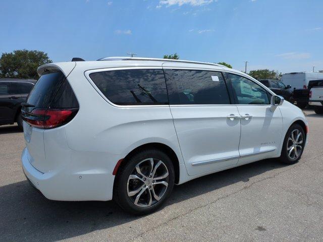 new 2024 Chrysler Pacifica car, priced at $55,585