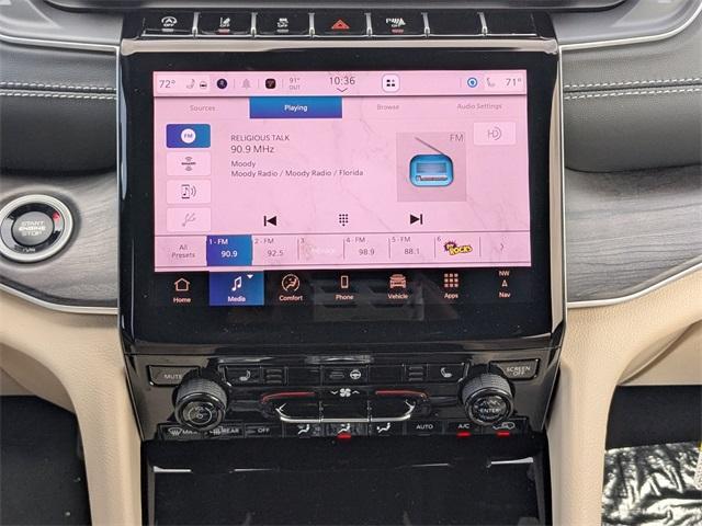 new 2025 Jeep Grand Cherokee car, priced at $40,995