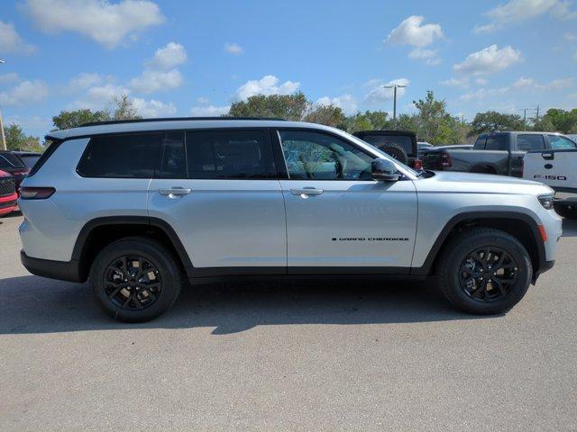 new 2024 Jeep Grand Cherokee L car, priced at $35,920