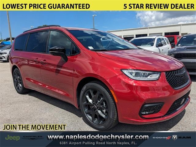 new 2024 Chrysler Pacifica car, priced at $41,935