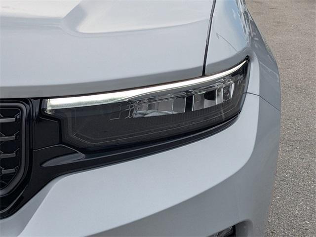 new 2025 Jeep Grand Cherokee car, priced at $57,985