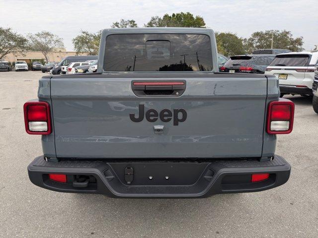 new 2025 Jeep Gladiator car, priced at $39,985