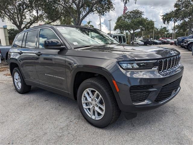 new 2024 Jeep Grand Cherokee car, priced at $38,970