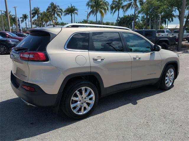 used 2014 Jeep Cherokee car, priced at $13,493