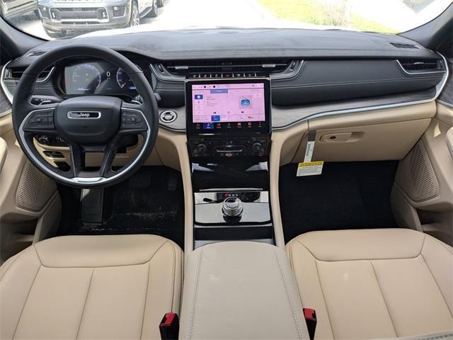 new 2025 Jeep Grand Cherokee car, priced at $36,946