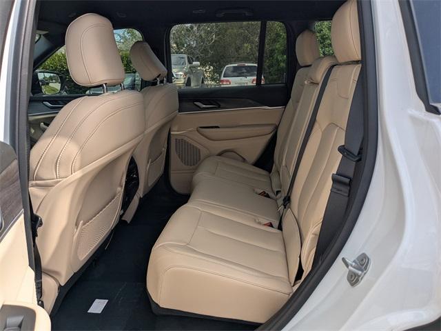 new 2025 Jeep Grand Cherokee car, priced at $36,946