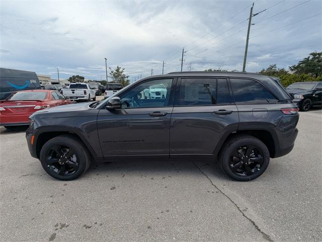 new 2025 Jeep Grand Cherokee car, priced at $44,160