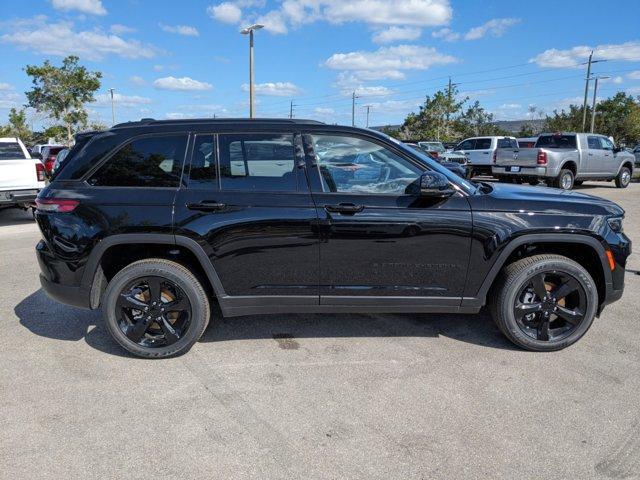 new 2024 Jeep Grand Cherokee car, priced at $39,995