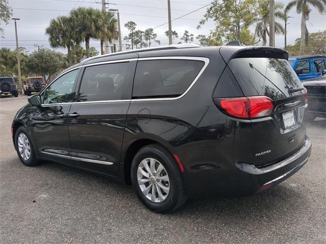 used 2018 Chrysler Pacifica car, priced at $18,591