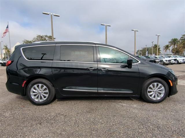 used 2018 Chrysler Pacifica car, priced at $18,591